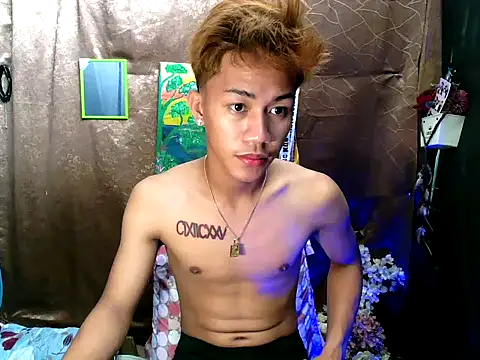 naughtyboyloy 0 online show from 09-23-25, 04:04