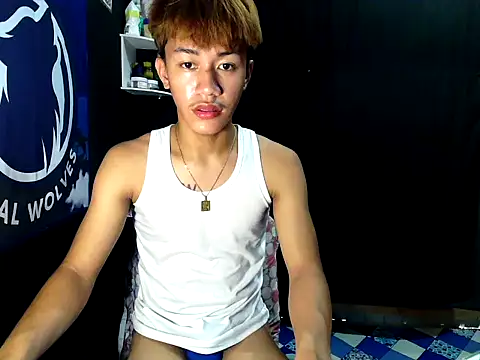 naughtyboyloy 0 online show from 10-16-25, 05:41