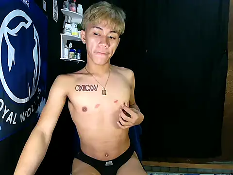 naughtyboyloy 0 online show from 11-12-25, 07:24