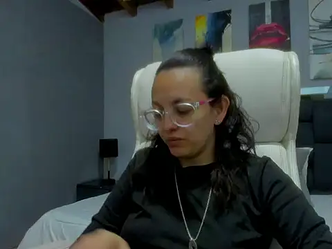 dalila macherano1 online show from 11-15-25, 03:48