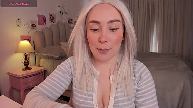 Snapshot of sofi_graay chatting on 02-28-26, 09:27 sofi graay online show from 02-28-26, 09:27