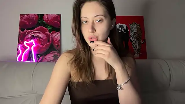 Snapshot of StellarAlice chatting on 05-08-26, 07:30 StellarAlice online show from 05-08-26, 07:30