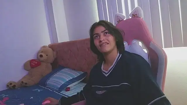 Crystal Star  online show from 11-06-25, 01:23