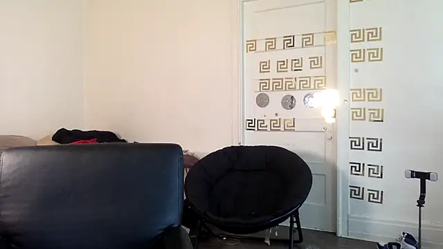 Diodre Benyoon online show from 04-11-26, 07:29