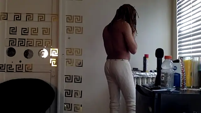 Diodre Benyoon online show from 04-20-26, 03:04