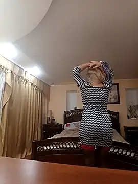 Crystal00Girl online show from 10-21-25, 08:42