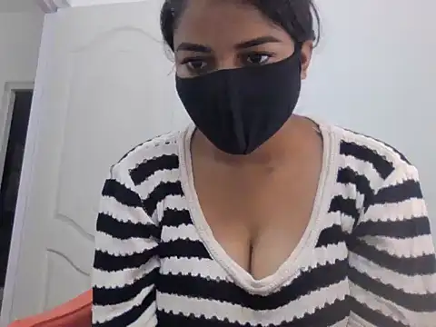 Little toy girl online show from 11-07-25, 04:56