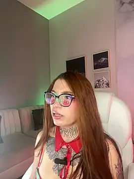 Snapshot of dreamleah_ chatting on 06-02-26, 05:31 dreamleah online show from 06-02-26, 05:31