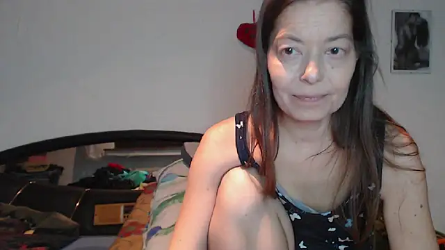 Snapshot of SexySarah177 chatting on 12-22-24, 09:53 SexySarah177 online show from 12-22-24, 09:53