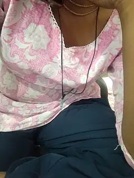 Snapshot of Madam_g88 chatting on 03-19-26, 05:55 Madam g88 online show from 03-19-26, 05:55