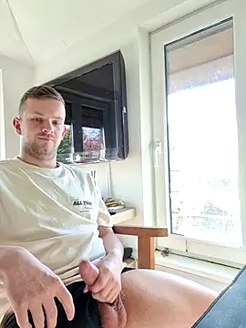 6incheswannacum online show from 04-20-26, 03:37