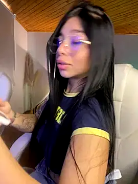 Maddy Piink online show from 10-03-25, 08:28