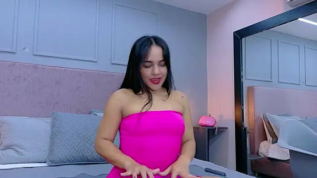 Snapshot of Camila_Hill_ chatting on 04-27-26, 01:20 Camila Hill online show from 04-27-26, 01:20