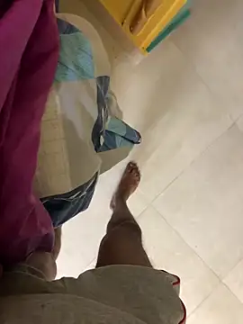 Johncockhot13690 online show from 04-04-26, 07:44