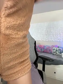 fantasyxwolf online show from 12-01-25, 12:10