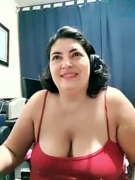 Snapshot of lina_maria99 chatting on 09-27-25, 09:47 lina maria99 online show from 09-27-25, 09:47