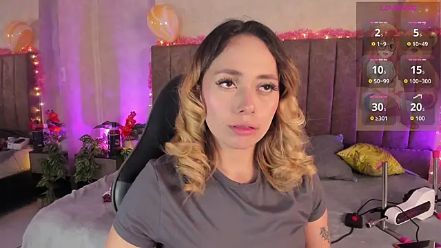 LanaMills  online show from 06-06-26, 05:01