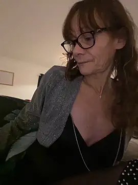 Snapshot of Chris06d22@xh chatting on 11-24-25, 08:08 Chris06d22xh online show from 11-24-25, 08:08