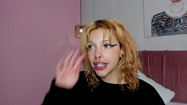 elisabethflores online show from 06-25-26, 05:12