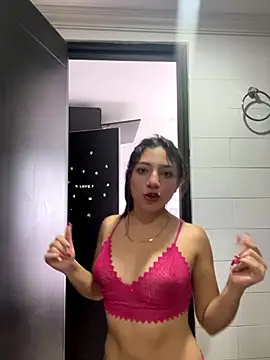 Snapshot of LisaGoddes chatting on 11-13-25, 08:08 LisaGoddes online show from 11-13-25, 08:08