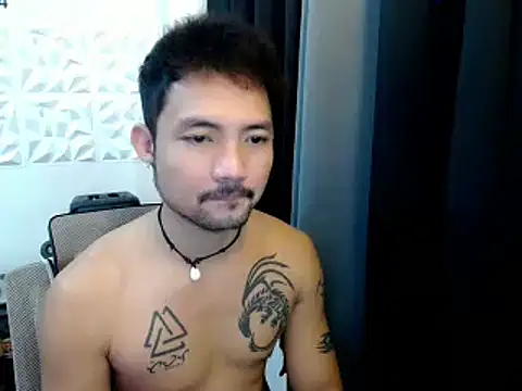 Snapshot of Thefriskyasian chatting on 09-30-25, 02:38 Thefriskyasian online show from 09-30-25, 02:38