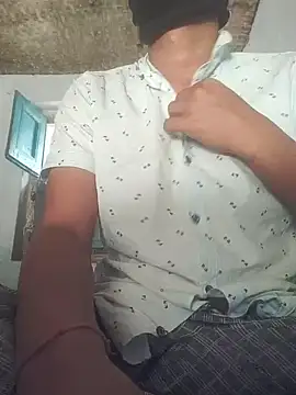 Snapshot of BasicGoal96 chatting on 10-24-25, 03:58 BasicGoal96 online show from 10-24-25, 03:58