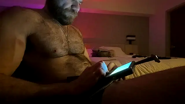 Bighairytopping online show from 06-10-26, 07:40