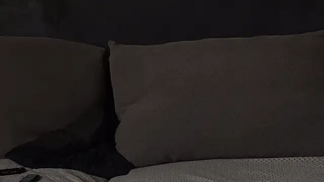 PeachyPixiee online show from 03-24-26, 07:35