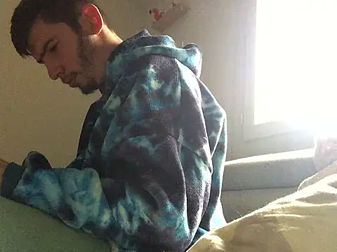 Snapshot of coupleamateurfun23 chatting on 12-16-25, 09:25 coupleamateurfun23 online show from 12-16-25, 09:25