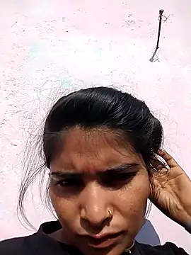 Snapshot of Hot_xxx12 chatting on 12-05-25, 04:21 Hot xxx12 online show from 12-05-25, 04:21