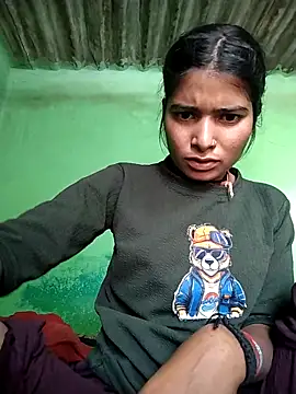 Snapshot of Hot_xxx12 chatting on 12-15-25, 03:44 Hot xxx12 online show from 12-15-25, 03:44