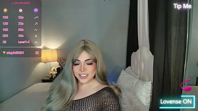 Unforgettable Maria online show from 11-24-25, 03:17