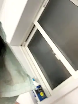 Snapshot of hiromu53 chatting on 11-28-25, 10:51 hiromu53 online show from 11-28-25, 10:51