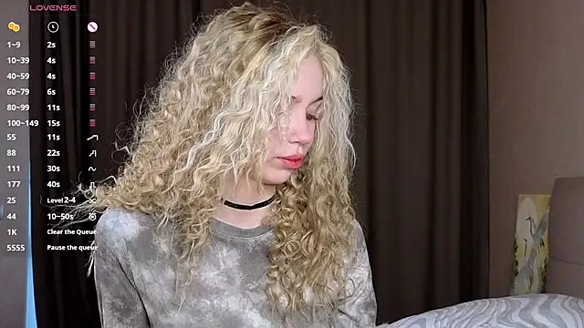 JaymieVigen online show from 04-09-26, 03:17