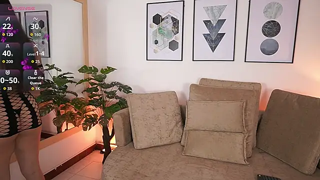 MilaCrave online show from 09-19-25, 11:44