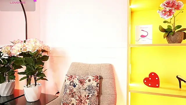 MilaCrave online show from 02-21-26, 11:33