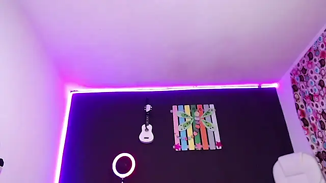 Snapshot of ingrid_zese_ chatting on 09-11-25, 09:37 ingrid zese online show from 09-11-25, 09:37