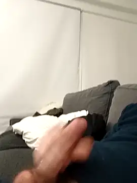 Snapshot of DannySastre91 chatting on 12-04-25, 08:06 DannySastre91 online show from 12-04-25, 08:06