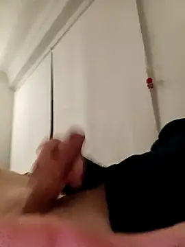 Snapshot of DannySastre91 chatting on 12-16-25, 07:19 DannySastre91 online show from 12-16-25, 07:19