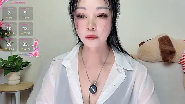 Snapshot of Hua_Hua_0 chatting on 09-24-25, 01:31 Hua Hua 0 online show from 09-24-25, 01:31