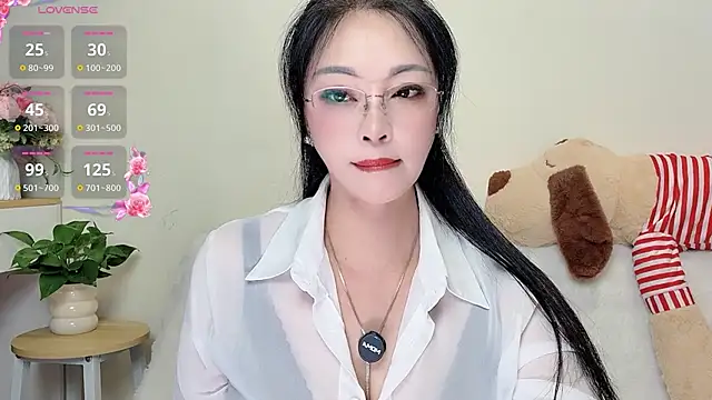 Snapshot of Hua_Hua_0 chatting on 09-25-25, 01:26 Hua Hua 0 online show from 09-25-25, 01:26