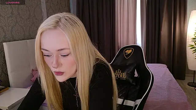 HeyMonkey  online show from 02-11-26, 01:38