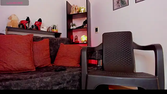 valery 14  online show from 04-23-26, 07:05