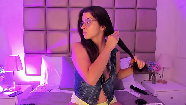 MiaMillers1 online show from 01-15-26, 11:15