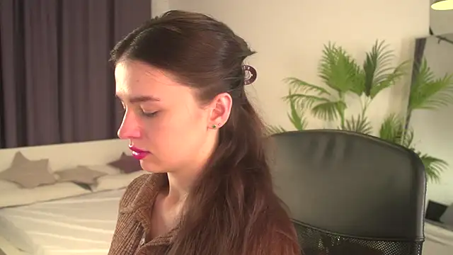 Olivia Farrell online show from 11-15-25, 12:45