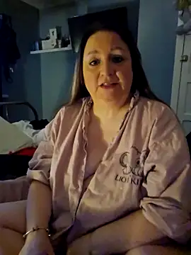 Snapshot of Naughtiness-but-Nice chatting on 10-10-25, 12:15 Naughtiness-but-Nice online show from 10-10-25, 12:15