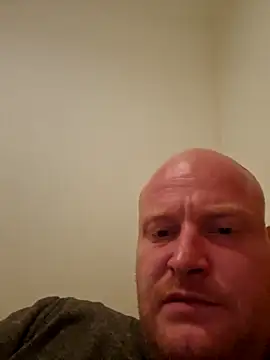 svenni2525 online show from 10-25-25, 01:24