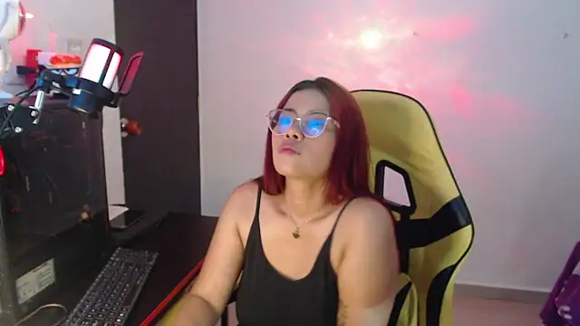 Scarlett Gracee  online show from 11-18-25, 04:39