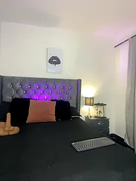 Snapshot of sofii_escobar chatting on 10-18-25, 06:58 sofii escobar online show from 10-18-25, 06:58