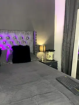 Snapshot of sofii_escobar chatting on 10-29-25, 06:37 sofii escobar online show from 10-29-25, 06:37